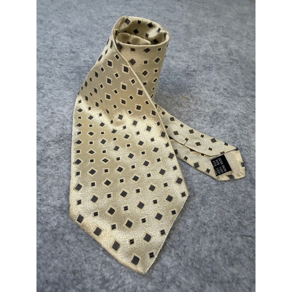 Bachrach Mens Silk Tie Champagne Gold Geometric Diamond Made in Italy Formal